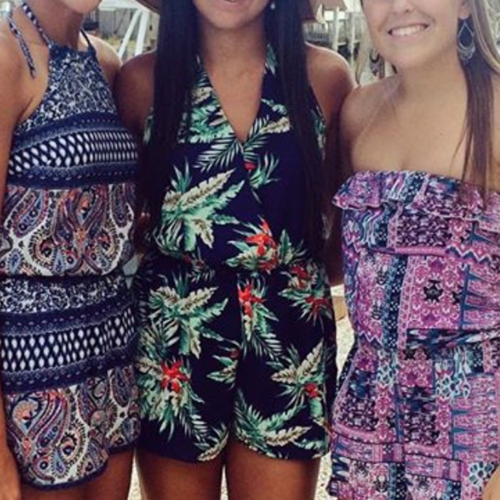 Floral Romper - Picture 3 of 3